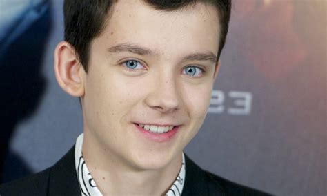 asa butterfield height|Asa Butterfield Height Weight Body Stats Age Family。